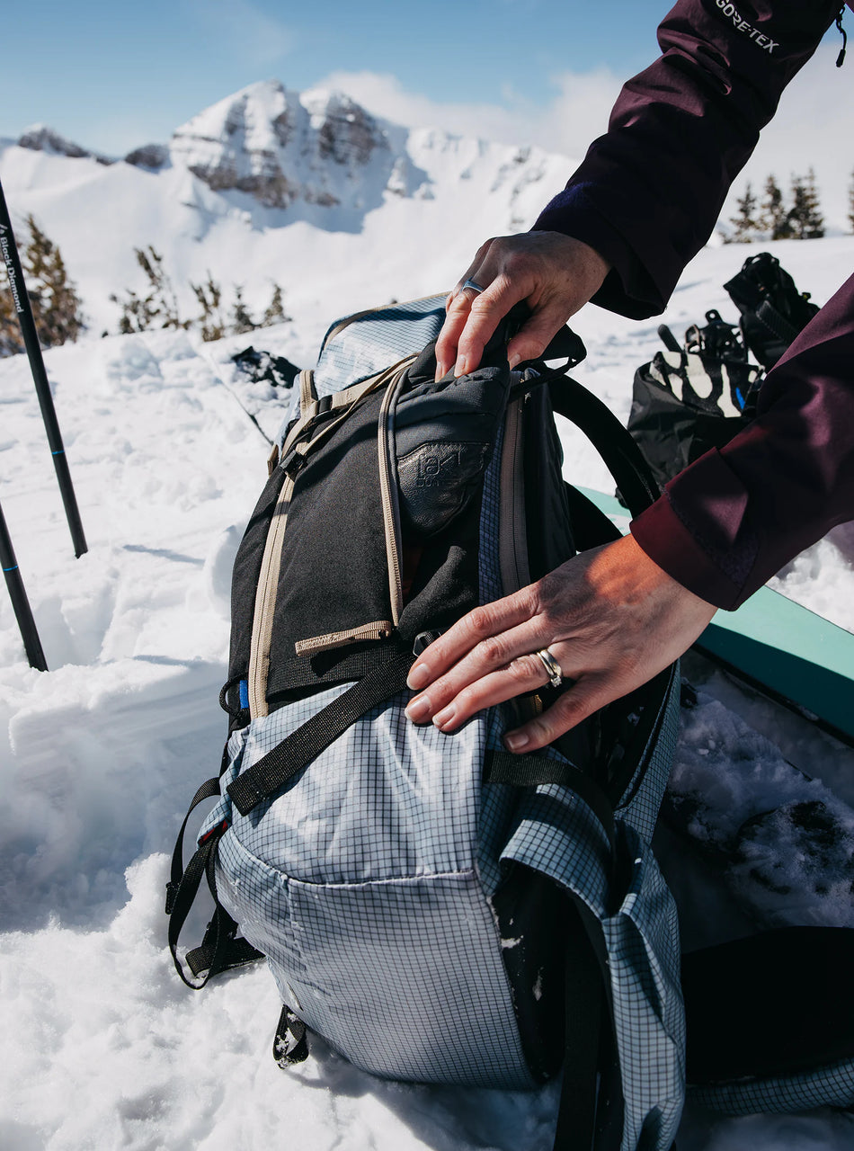 Burton [AK] Dispatcher Backpack 25L Dusty Blue